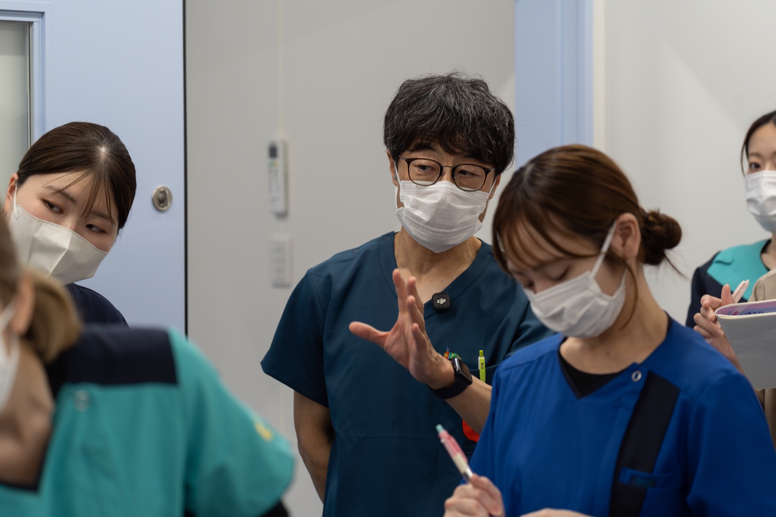 佐野忠士先生と参加者の質疑応答の様子